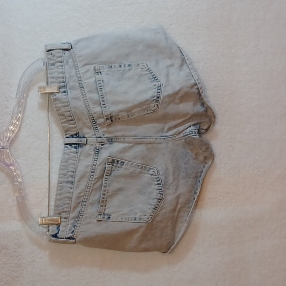Womans No Boundries Short Button Fly PreWash Jean Shorts Sz17 Juniors - Picture 3 of 8